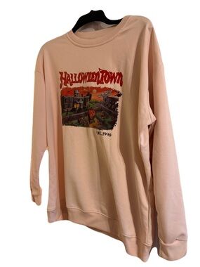 Halloween Town Graphic Crewneck Sweatshirt - cream